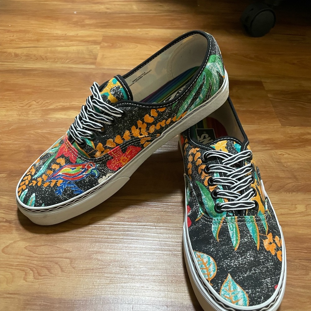 Vans x Crayola Authentic Sz 10 Mens
